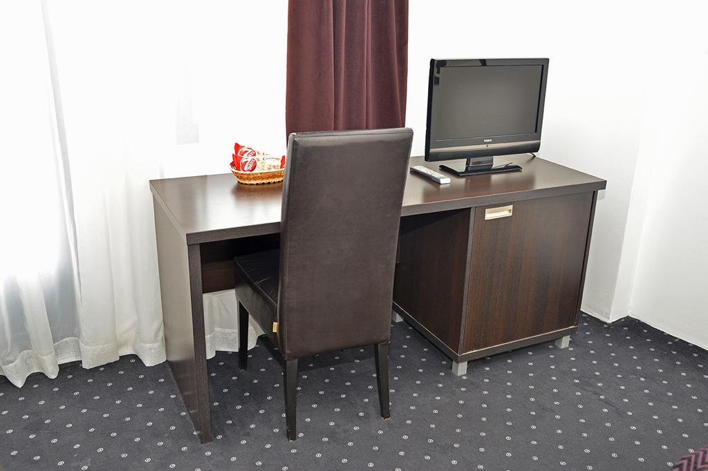 Guest House Amico Vranje Phòng bức ảnh